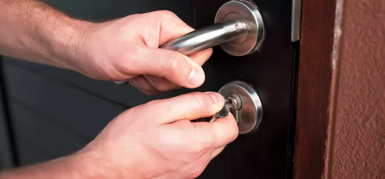 Door Closer Repair & Installation La Presa